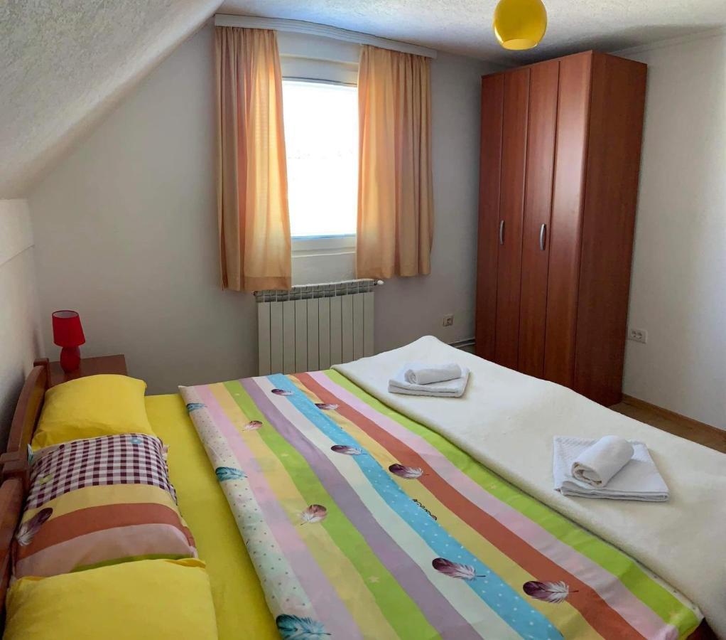 Apartment & Rooms Sweet Dreams Žabljak Esterno foto