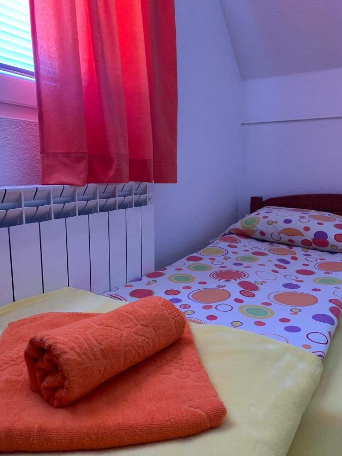 Apartment & Rooms Sweet Dreams Žabljak Esterno foto