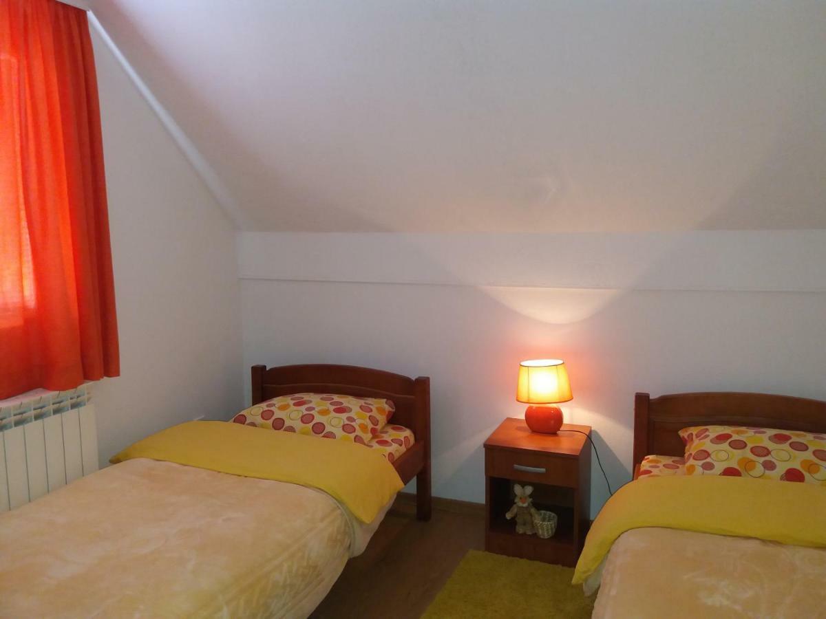 Apartment & Rooms Sweet Dreams Žabljak Esterno foto